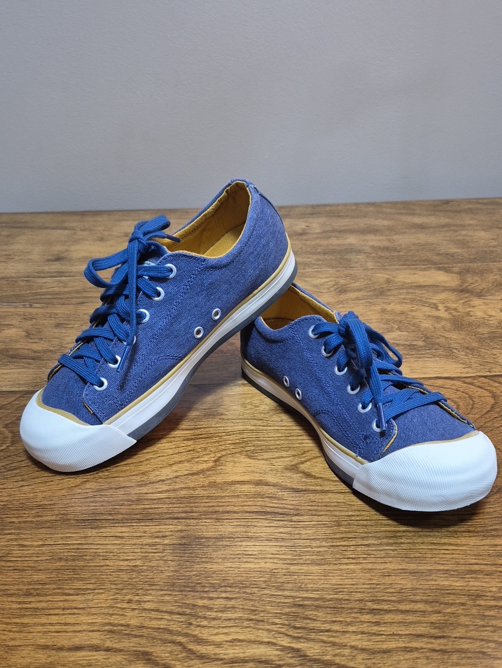 KEEN Women's Coronado Blue Canvas Casual Sneaker, Size US 8 - Picture 2 of 16